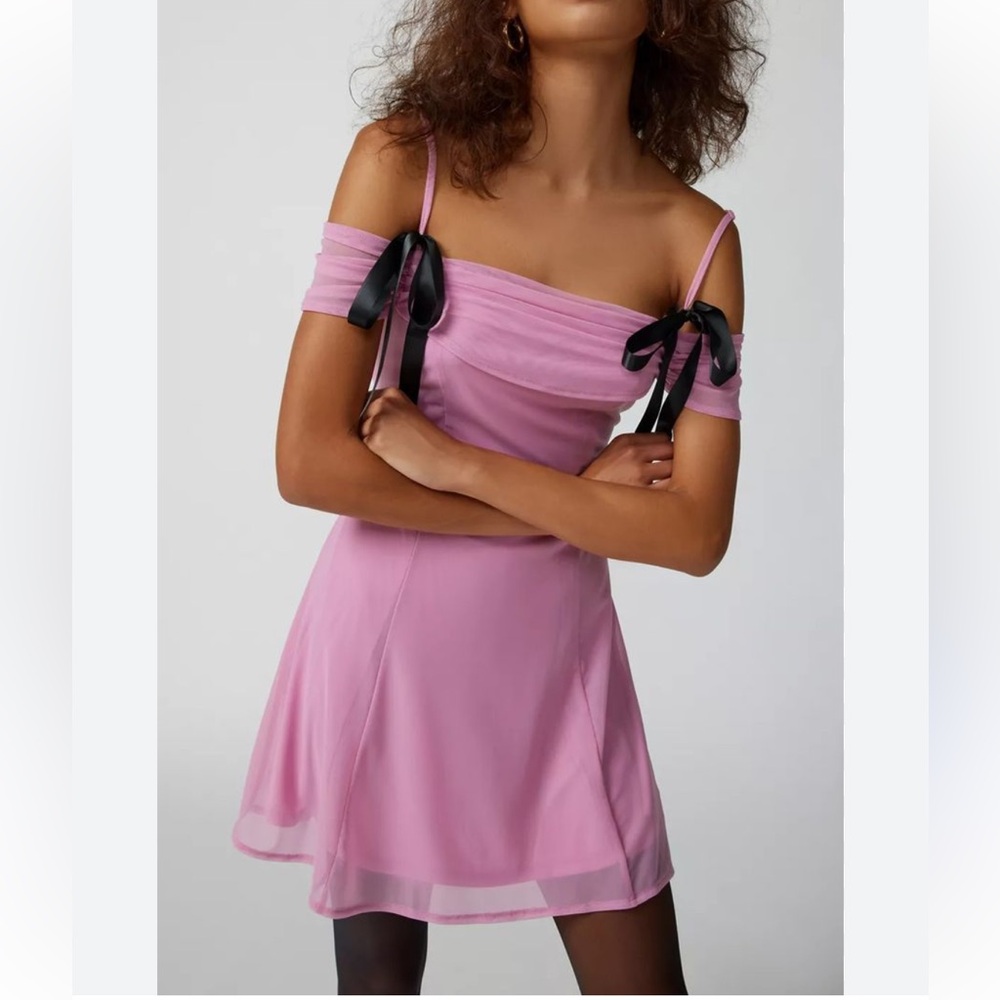 Kimchi Blue / Urban Outfitters Allison Mesh mini dress M